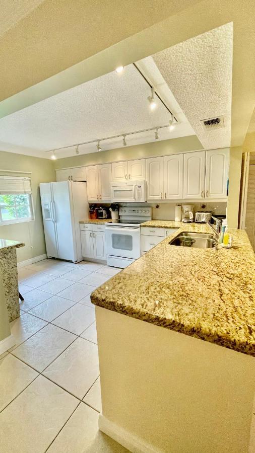 Lovely 2Bed 2Ba Vacation Rental Near The Beach ปอมปาโนบีช ภายนอก รูปภาพ